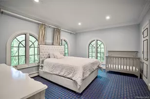 17 Split Rock Dr, Great Neck, NY 11024 - Photo 25