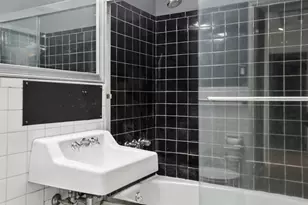 135 Ocean Pkwy, Brooklyn, NY 11218 - Photo 9