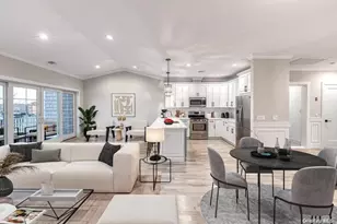 11 Ocean Watch Ct, Freeport, NY 11520 - Photo 7