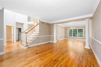 46 McGuiness Lane, White Plains, NY 10605 - Photo 7