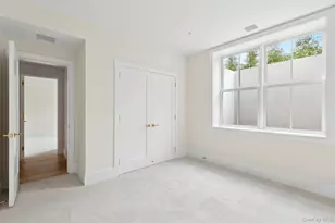 25 Liberty St, Westhampton Beach, NY 11978 - Photo 29