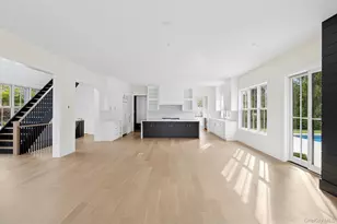 25 Liberty St, Westhampton Beach, NY 11978 - Photo 7