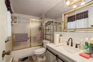 22 Landscape Dr, Wheatley Heights, NY 11798 - Photo 17