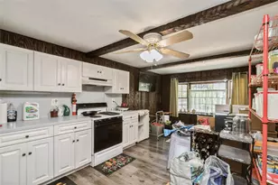 22 Landscape Dr, Wheatley Heights, NY 11798 - Photo 11