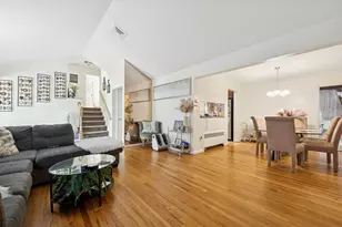 345 E Park Ave, Long Beach, NY 11561 - Photo 13
