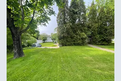 230 Park Avenue, Freeport, NY 11520 - Photo 19