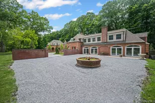 22 Brookville Rd, Muttontown, NY 11545 - Photo 3