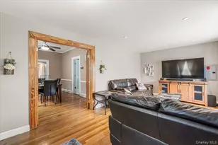 3-19 Beach 47th St, Far Rockaway, NY 11691 - Photo 5