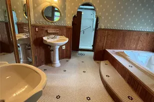 20 Ridge Rd, Douglaston, NY 11363 - Photo 15