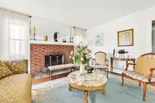 95 Malba Dr, Whitestone, NY 11357 - Photo 7