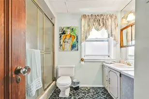 95 Malba Dr, Whitestone, NY 11357 - Photo 19