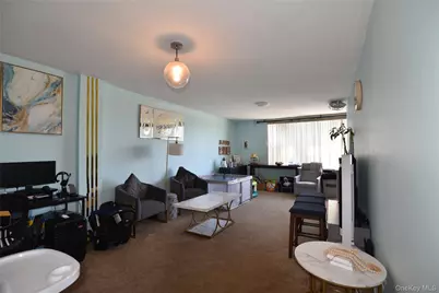 54-40 Little Neck Parkway #4A, Little Neck, NY 11362 - Photo 11