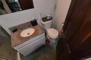 54-40 Little Neck Pkwy, Little Neck, NY 11362 - Photo 17