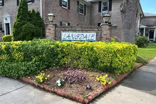 82-25 268th St, New Hyde Park, NY 11004 - Photo 3