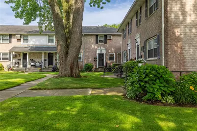 82-25 268 Street #175B, New Hyde Park, NY 11004 - Photo 5