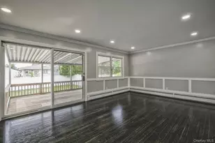 646 Evelyn Ave Ave, East Meadow, NY 11554 - Photo 13