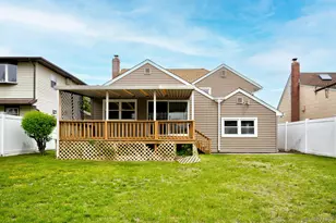 646 Evelyn Ave Ave, East Meadow, NY 11554 - Photo 25