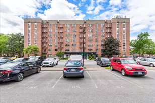 84-09 155th Ave, Howard Beach, NY 11414 - Photo 17