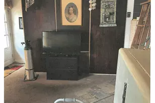 38 Hark Ln, Westbury, NY 11590 - Photo 3