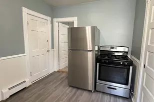 18 Franklin St, Poughkeepsie, NY 12601 - Photo 3