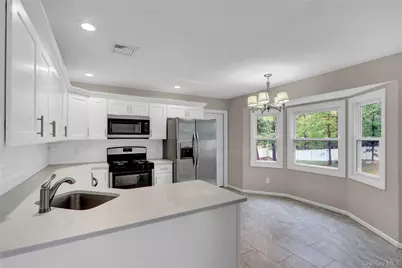 31 Teller Avenue, Coram, NY 11727 - Photo 11