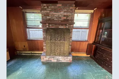 1750 Peconic Bay Boulevard, Laurel, NY 11948 - Photo 3