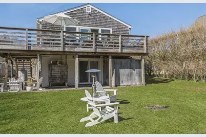 33 Hoppin Avenue, Montauk, NY 11954 - Photo 3