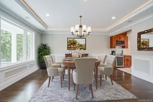 12 Barbara Ln, Glen Cove, NY 11542 - Photo 11