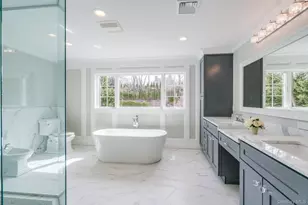 12 Barbara Ln, Glen Cove, NY 11542 - Photo 29