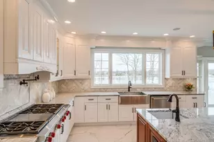 12 Barbara Ln, Glen Cove, NY 11542 - Photo 21