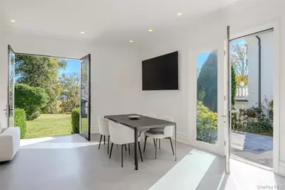 204 Centre Island Road, Oyster Bay, NY 11771 - Photo 11