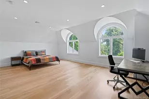 204 Centre Island Rd, Oyster Bay, NY 11771 - Photo 27