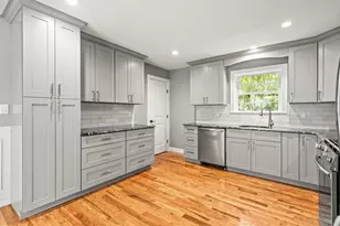 1850 Voshage St, Baldwin, NY 11510 - Photo 11