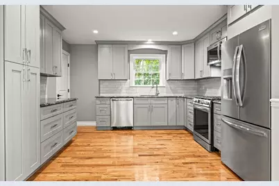 1850 Voshage Street, Baldwin, NY 11510 - Photo 9