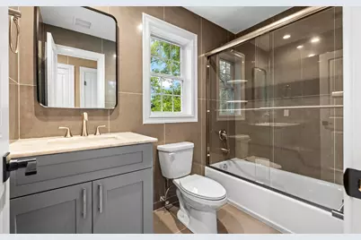 1850 Voshage Street, Baldwin, NY 11510 - Photo 23