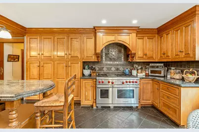 4 Horse Hollow Road, Locust Valley, NY 11560 - Photo 17