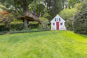 4 Horse Hollow Rd, Locust Valley, NY 11560 - Photo 45