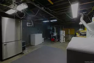 1346 Pine Dr, Bay Shore, NY 11706 - Photo 27