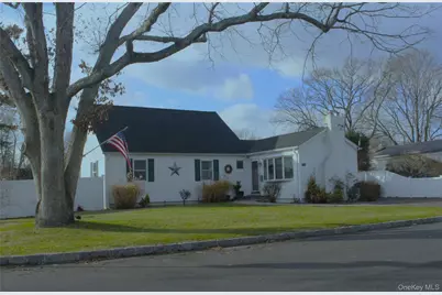 1346 Pine Drive, Bay Shore, NY 11706 - Photo 35