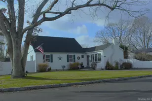 1346 Pine Dr, Bay Shore, NY 11706 - Photo 35