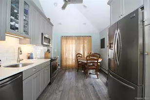 1346 Pine Dr, Bay Shore, NY 11706 - Photo 7