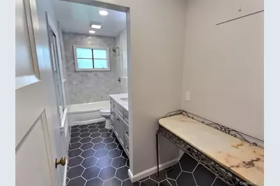 306 Cambridge Avenue, Garden City, NY 11530 - Photo 21