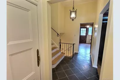 306 Cambridge Avenue, Garden City, NY 11530 - Photo 7