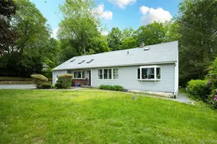 929 Fox Meadow Rd, Yorktown Heights, NY 10598 - Photo 29
