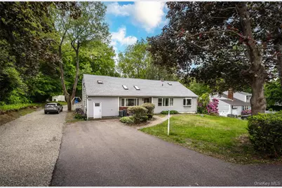 929 Fox Meadow Road, Yorktown Heights, NY 10598 - Photo 3