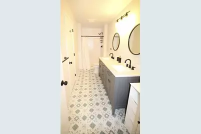 4 Douglas Court, Hampton Bays, NY 11946 - Photo 19