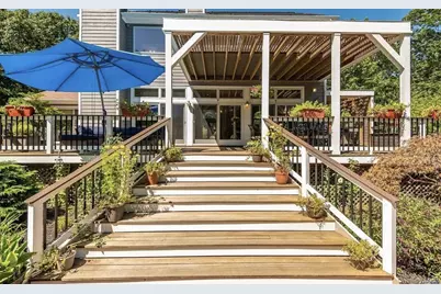 4 Douglas Court, Hampton Bays, NY 11946 - Photo 25