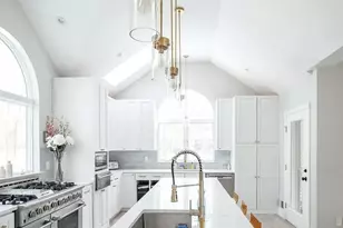 4 Douglas Ct, Hampton Bays, NY 11946 - Photo 11