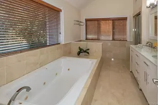 4 Douglas Ct, Hampton Bays, NY 11946 - Photo 27