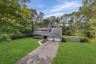 10 Trout Ponds Ct, Brookhaven, NY 11719 - Photo 5